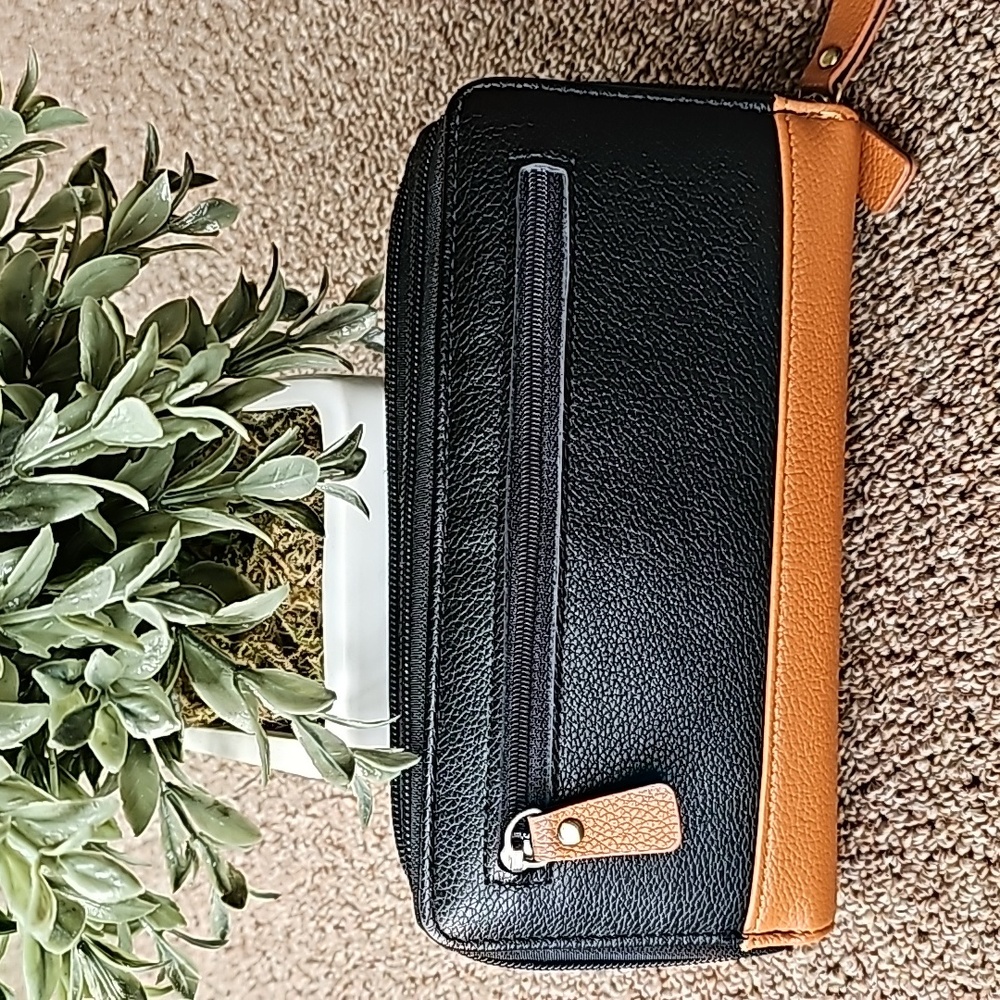Wallet - Picture 3 of 16